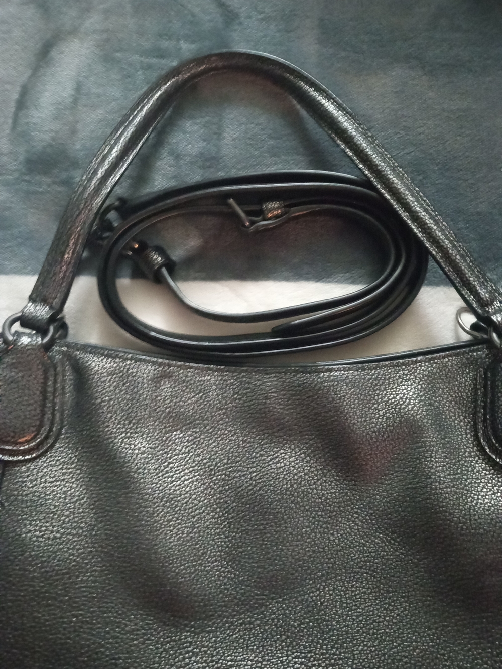 Coach Metallic Gunmetal Pebbled Leather Shoulder Bag Good Condition Medium Size - Picture 3 of 10
